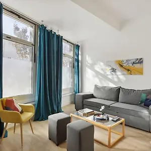 Cosy Renovated Studio In Heart Of Xvieme Paris